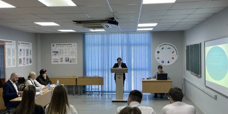 Поздравляем будущих профессионалов сервиса на транспорте! 3